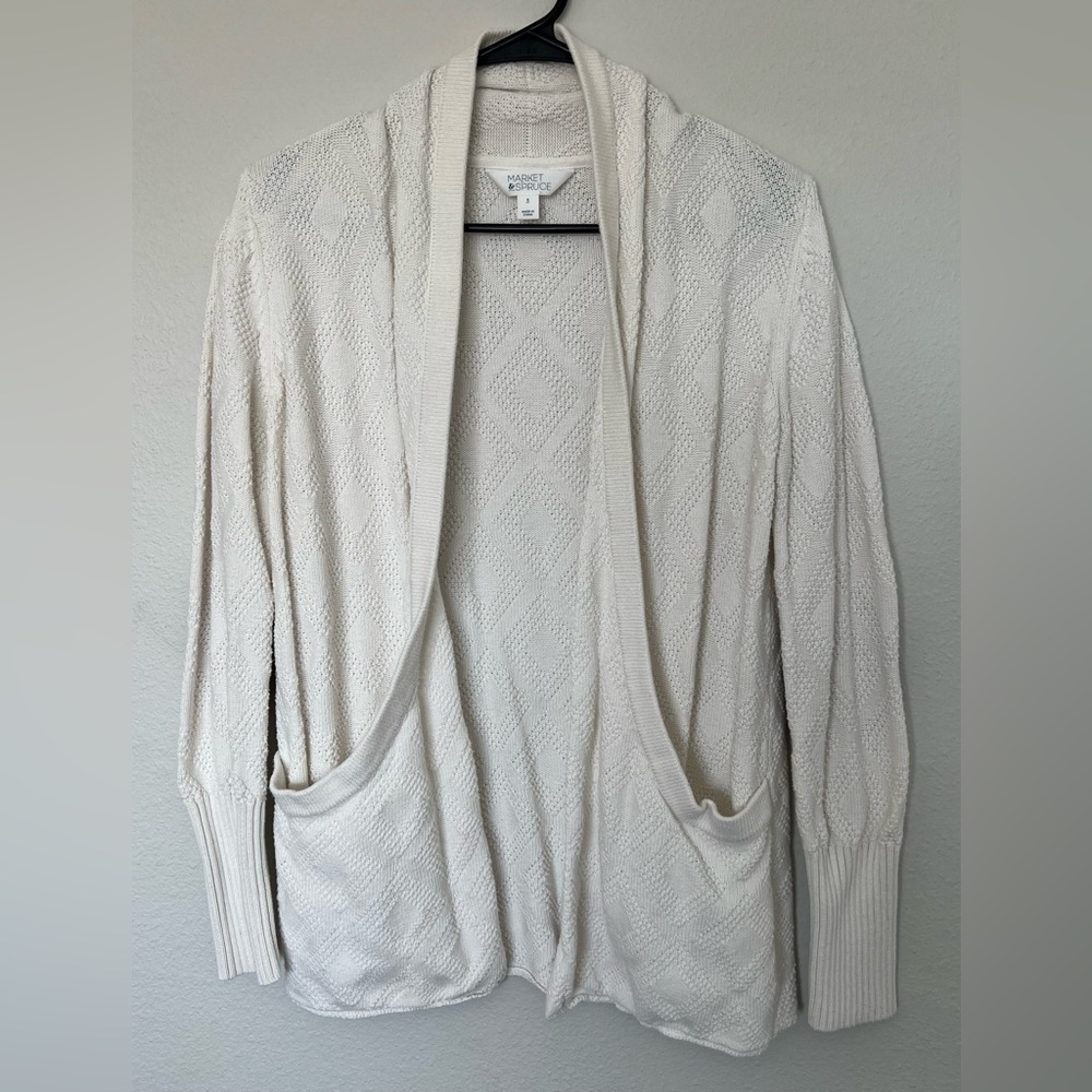 Knit cardigan
